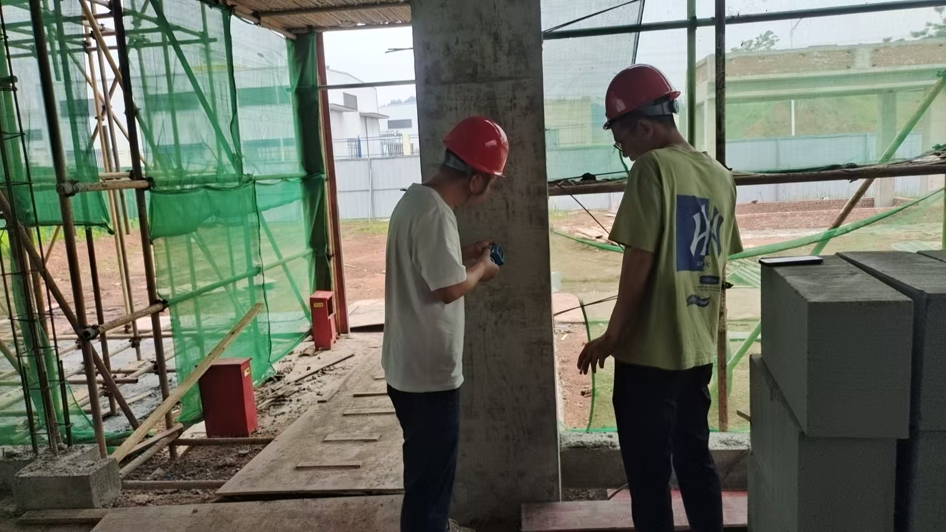 彰显国企担当 展现企业价值  ——耀发商混为城市建设筑牢安全根基